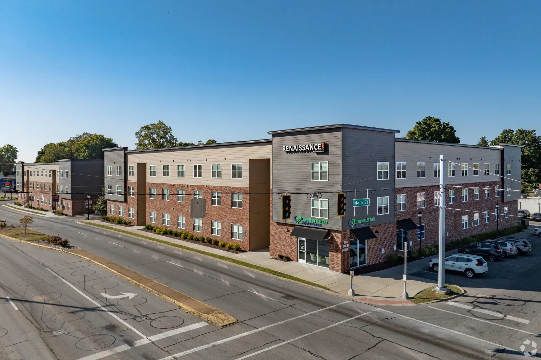renaissance-park-apartments-charlestown-in-corner-view