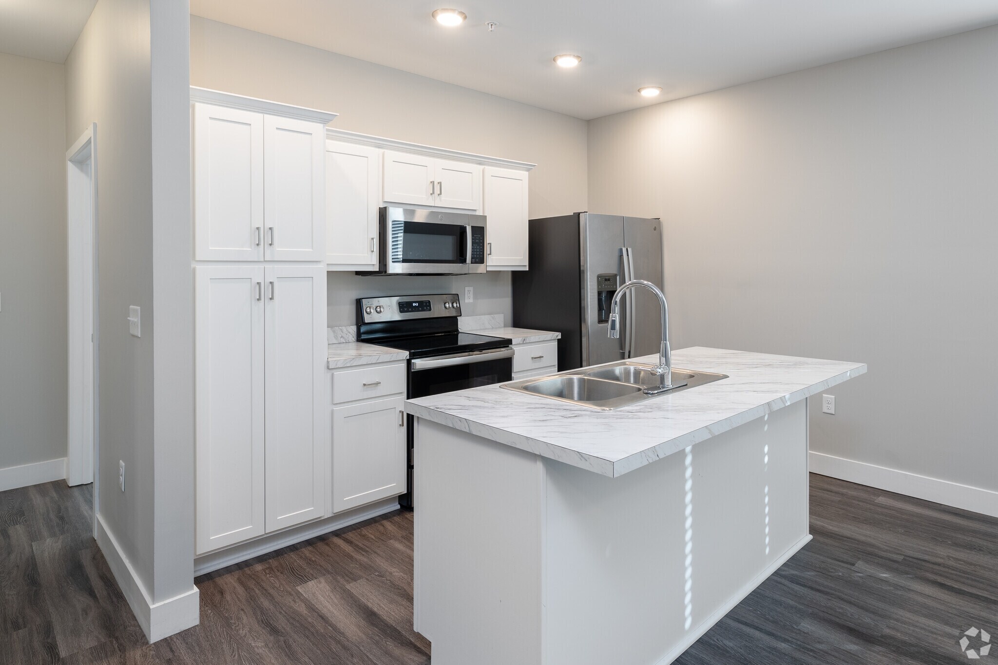 spring-street-commons-jeffersonville-in-1br-1ba---681sf-kitchen (1)